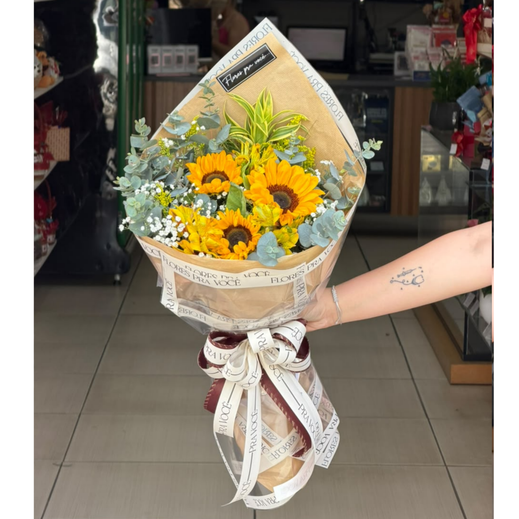 Buqu� de 3 Girass�is - Flores Pra Voc�